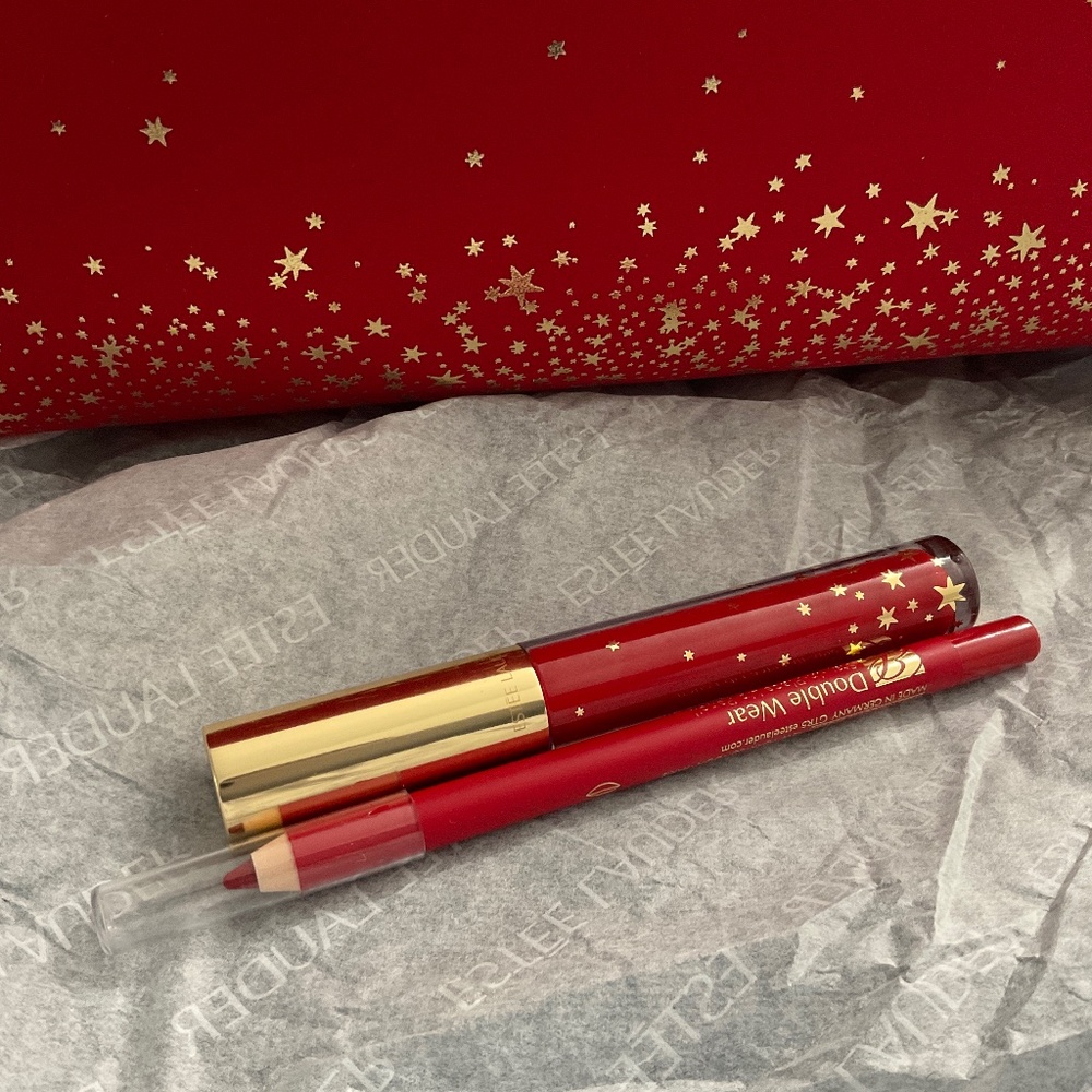 Estée Lauder lipstick & Stay in Place Lip Pencil